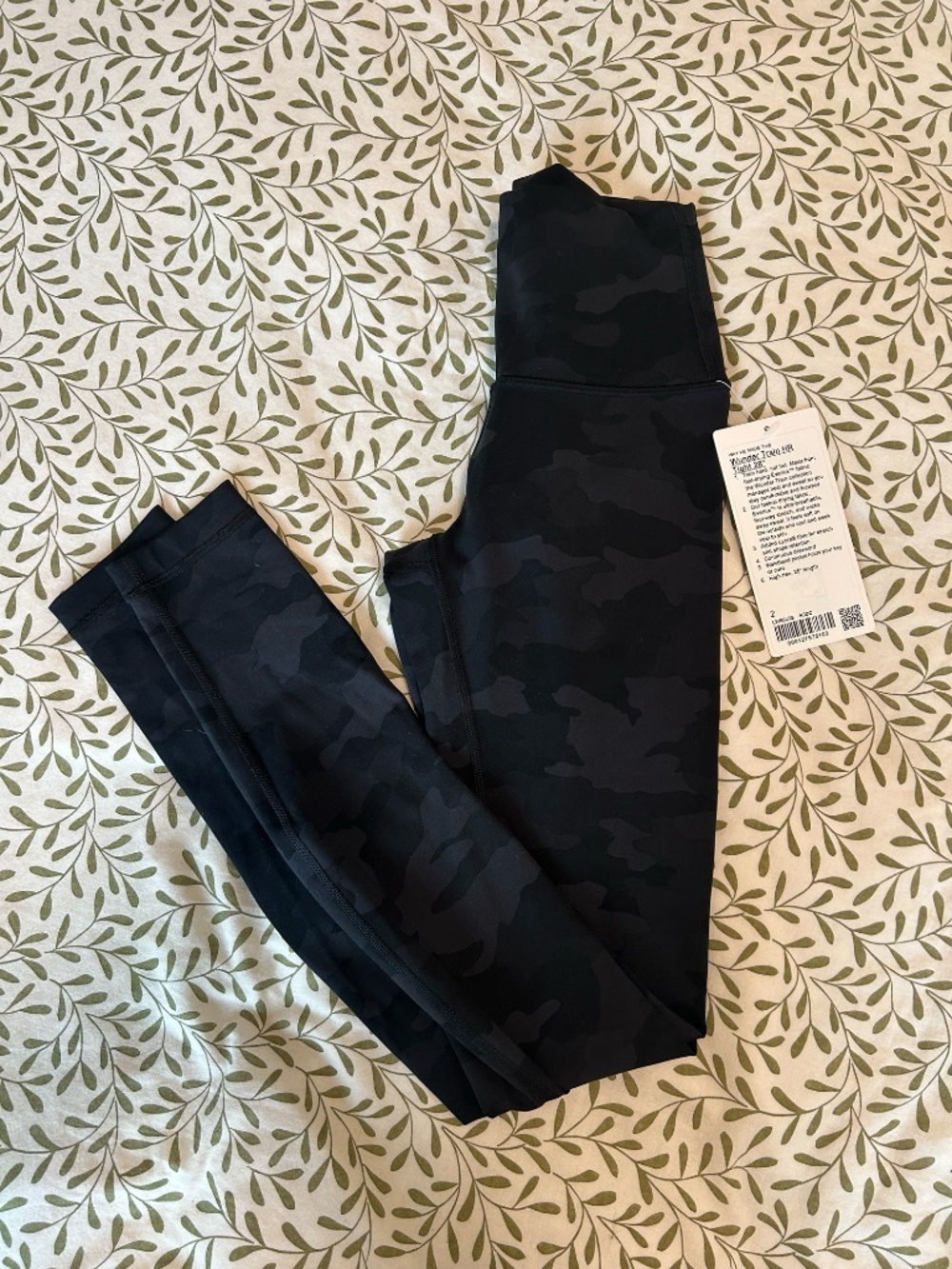 Lululemon Wunder Train High-Rise Tight 28"